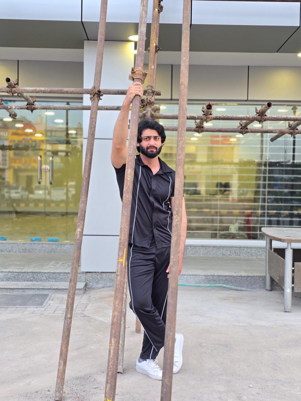 Neon Line | Active Drop